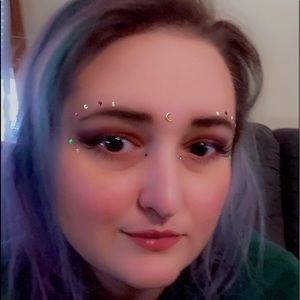 Meet your Posher, Tabitha